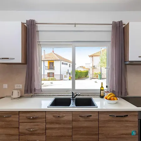 My Dalmatia - Blagdan With Private Parking Apartman *