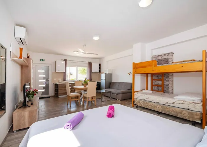 My Dalmatia - Blagdan With Private Parking * Zadar