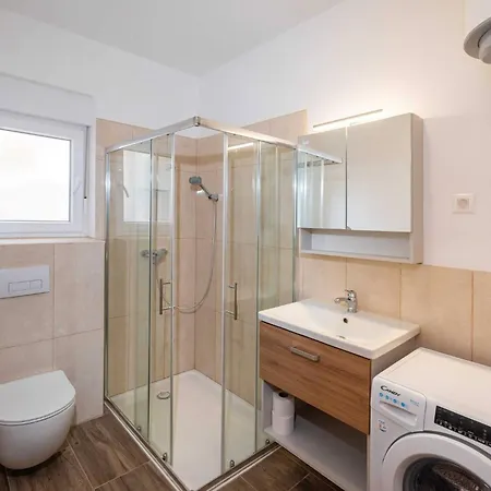 My Dalmatia - Blagdan With Private Parking 公寓 扎达尔