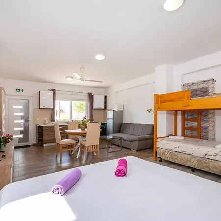 My Dalmatia - Blagdan With Private Parking * Zadar