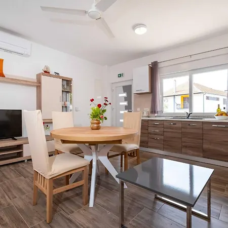 Apartament My Dalmatia - Blagdan With Private Parking *